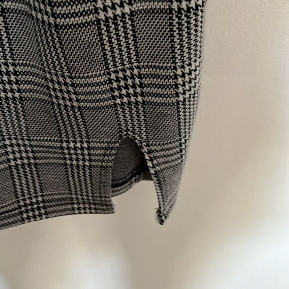 Patterned Striped Style Dress - Picture 3 of 5